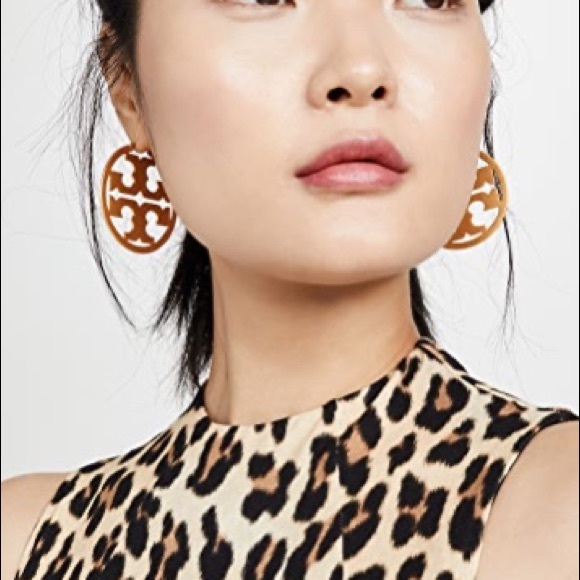 NEW TORY BURCH MILLER LOGO HOOPS - Picture 5 of 8